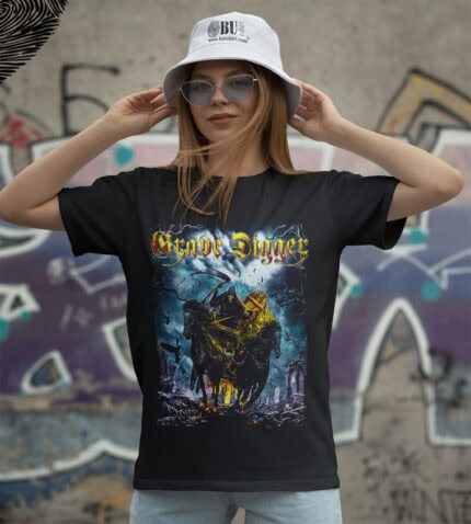 Bu Tişört, Gene Digger temalı, gothik tarzda, karanlık ve etkileyici tasarımıyla metal müzik ve anime hayranlarına ideal, kaliteli pamuklu erkek ve kadın tişörtü.