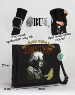 Büyük Einstein Temalı Siyah Postacı Çanta, 320 gramlık şık tasarım ve uzun ömürlü dijital baskı ile okul, iş ve günlük kullanım için ideal.
