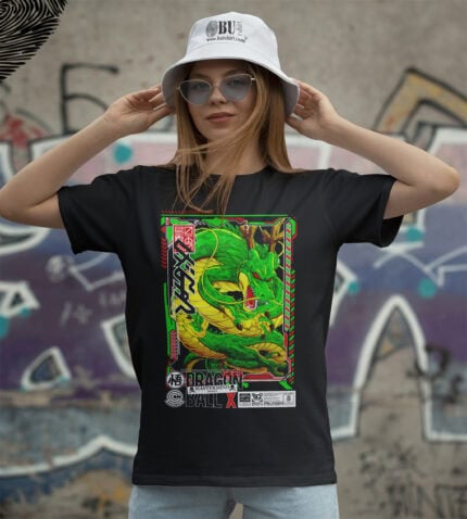DRAGON ve manga tasarımlı tişört, rahat ve şık günlük giyim için ideal, canlı renkler ve detaylı grafiklerle dikkat çekici, Bütshirt kalitesiyle özgün tasarım seçenekleri sunar.