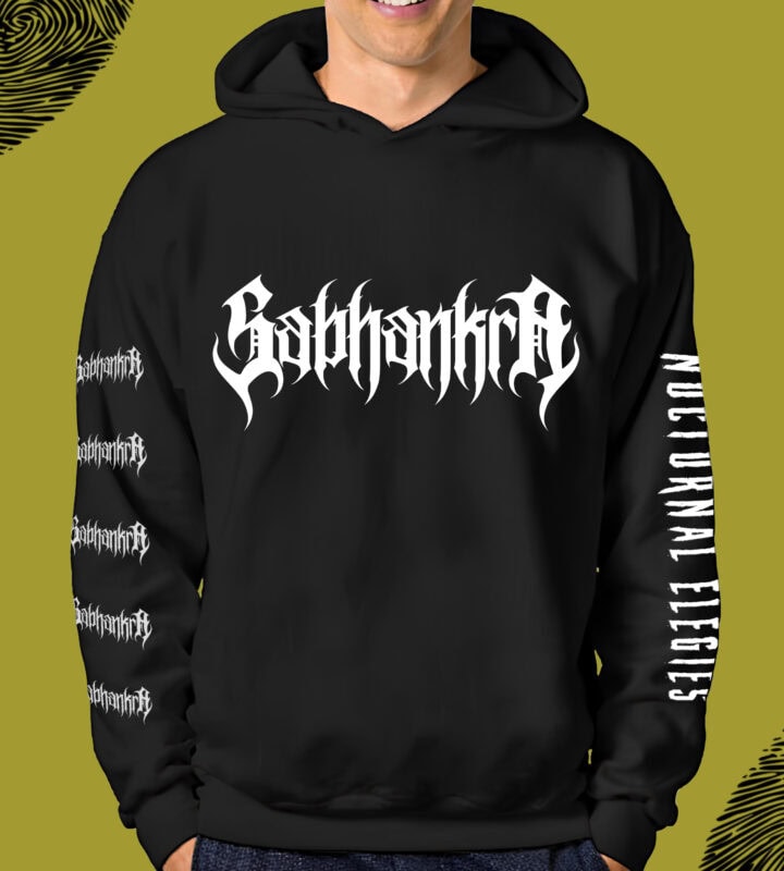 Siyah BU Tişört kapüşonlu sweatshirt, büyük grafik tekst ve yanların baskılarıyla dikkat çekici stil, gençler ve streetwear tutkunları için modern ve şık giyim seçeneği.