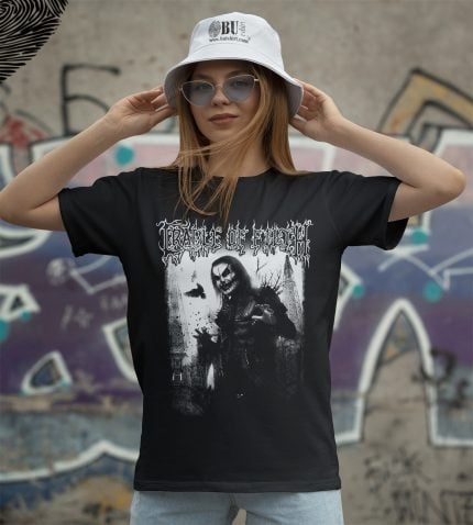 Karizma tişört, korku temalı grafik baskılı kadın tişört, ince kesim spor özgün lise genç ve rahat uyumlu, tarz sahibi ve cool görünüm için ideal, yaz stilinizde dikkat çekici bir parça.